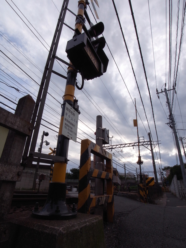 電車が通りません。