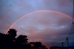 夕暮れの虹