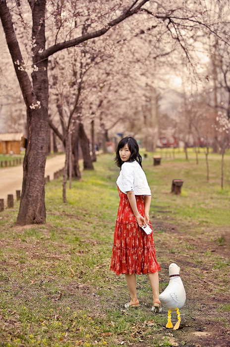 私たち雨が止めば散歩するか・・・?