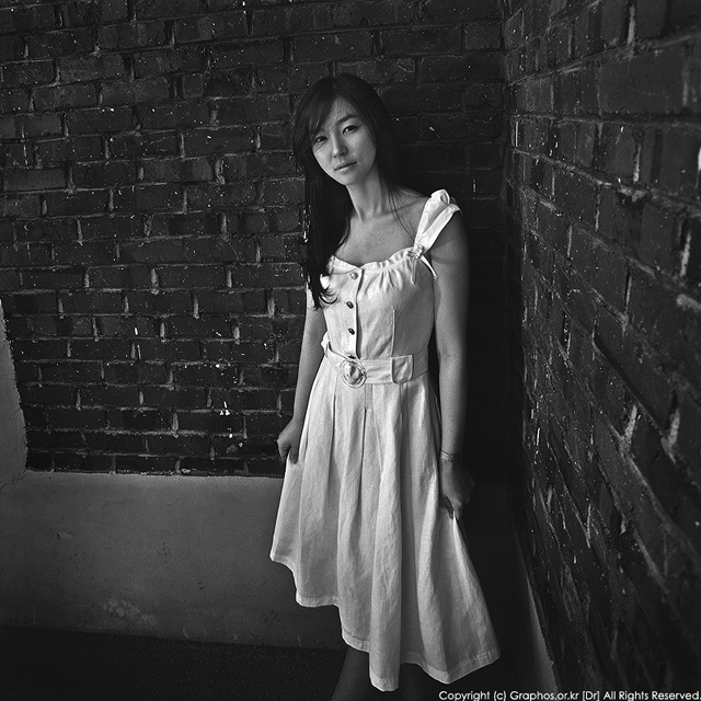 gray scene...