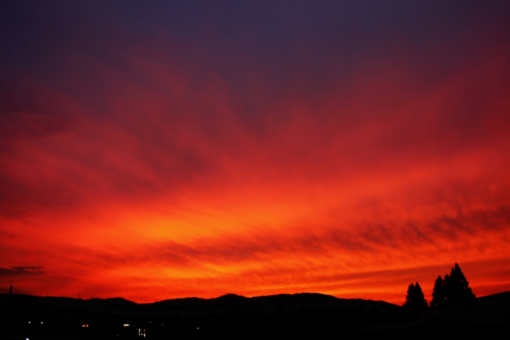 朱色？紅色？夕焼け色