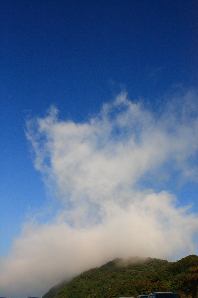 山と雲