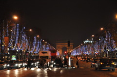 aux Champs-Élysées 