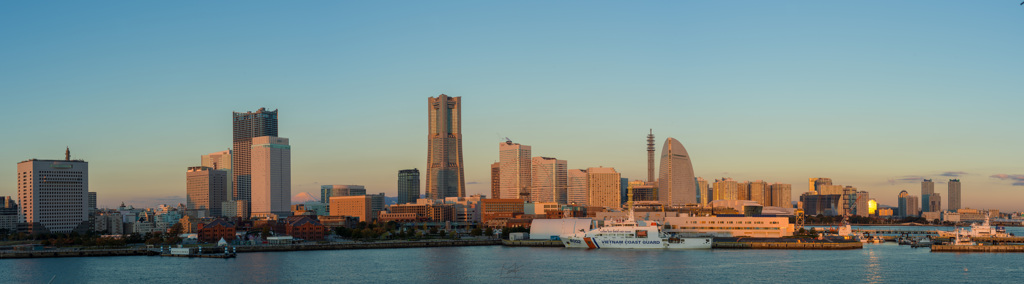 朝の横浜港１