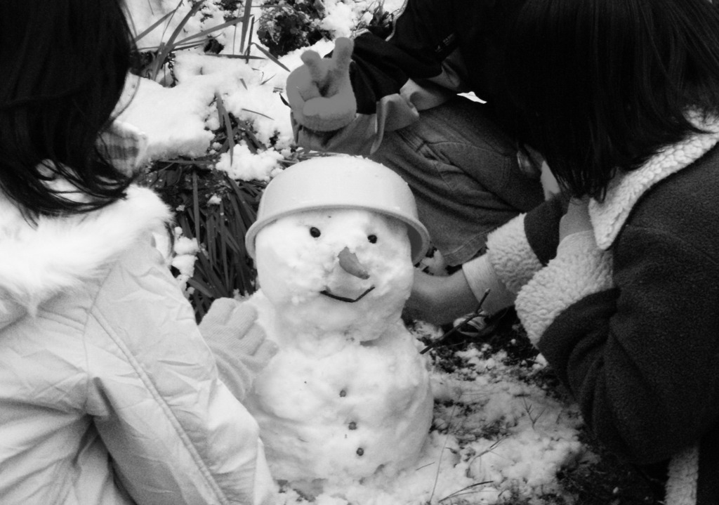 幸せな　雪だるま　（＾ｖ＾）