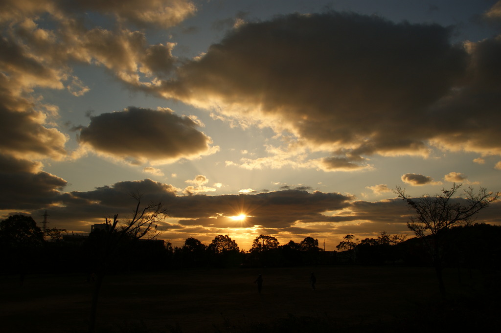 綿雲と夕日