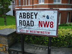 ＡＢＢＥＹ　ＲＯＡＤ　ＮＷ８