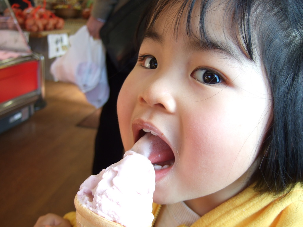 アイスを食らう