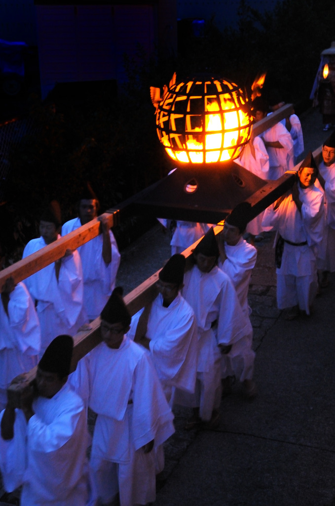 八咫の火祭り