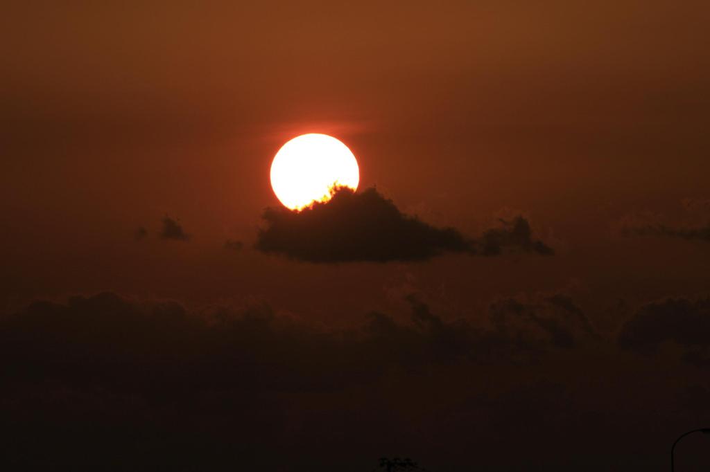 夕日