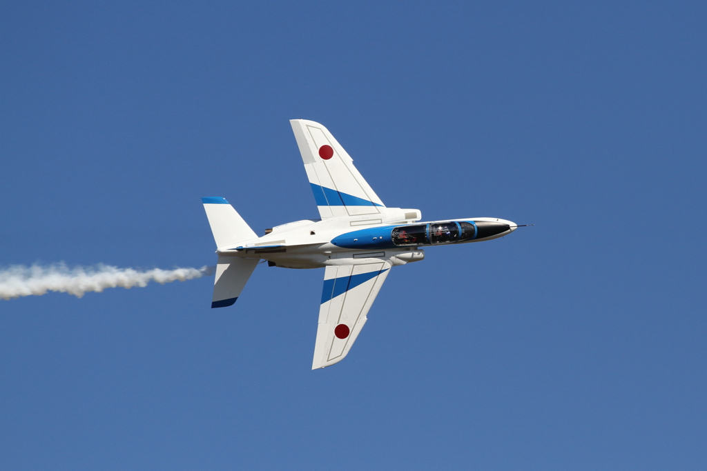 旋回中ブルーインパルス