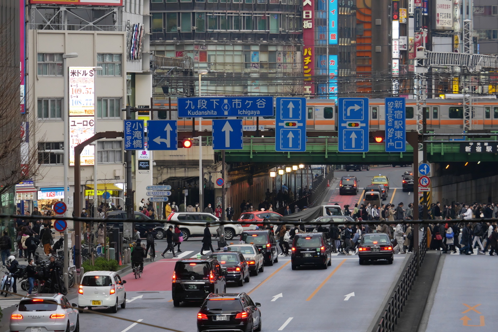 新宿大ガード