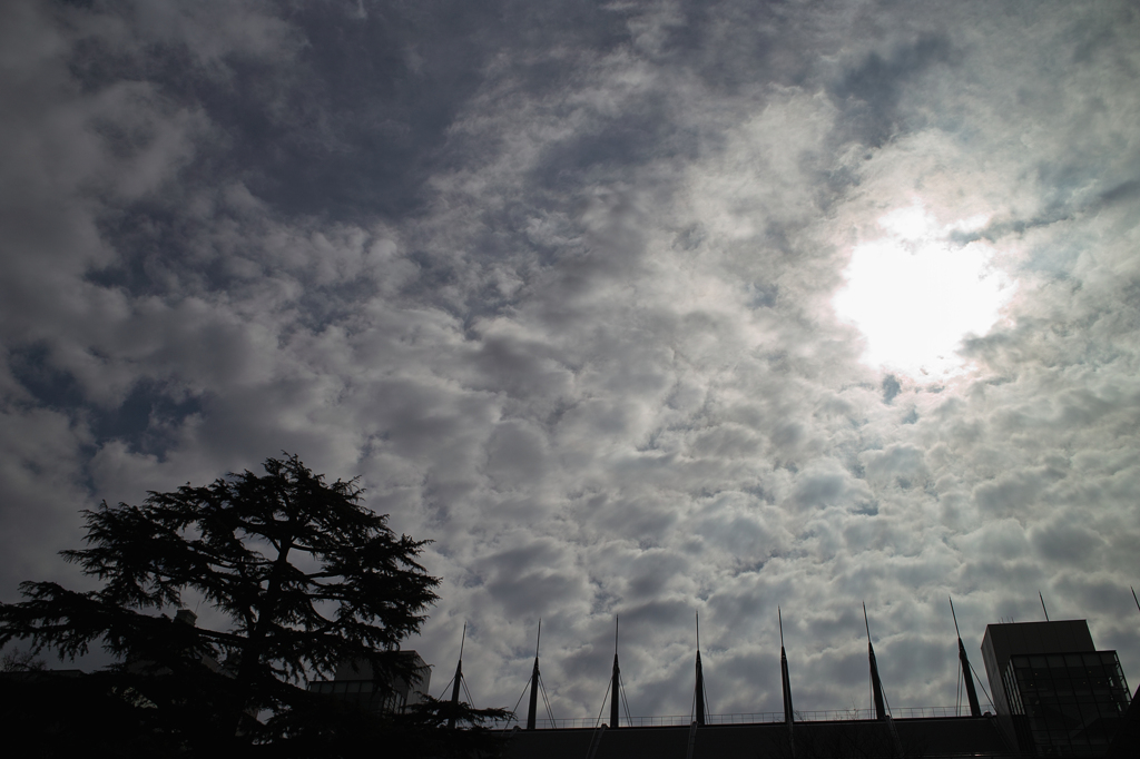 空に開いた穴