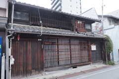 屋根神様