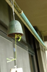 涼しげな鐘