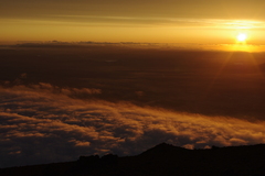 岩手山　山頂から　１