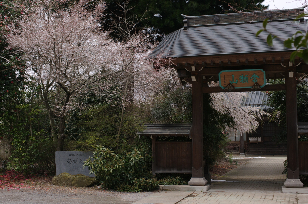 寺小屋
