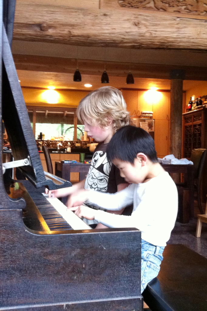 Play a duet：連弾