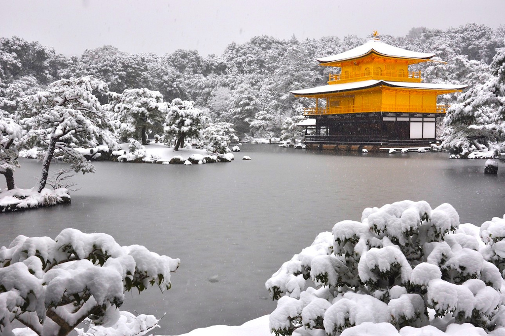 冬の金閣寺