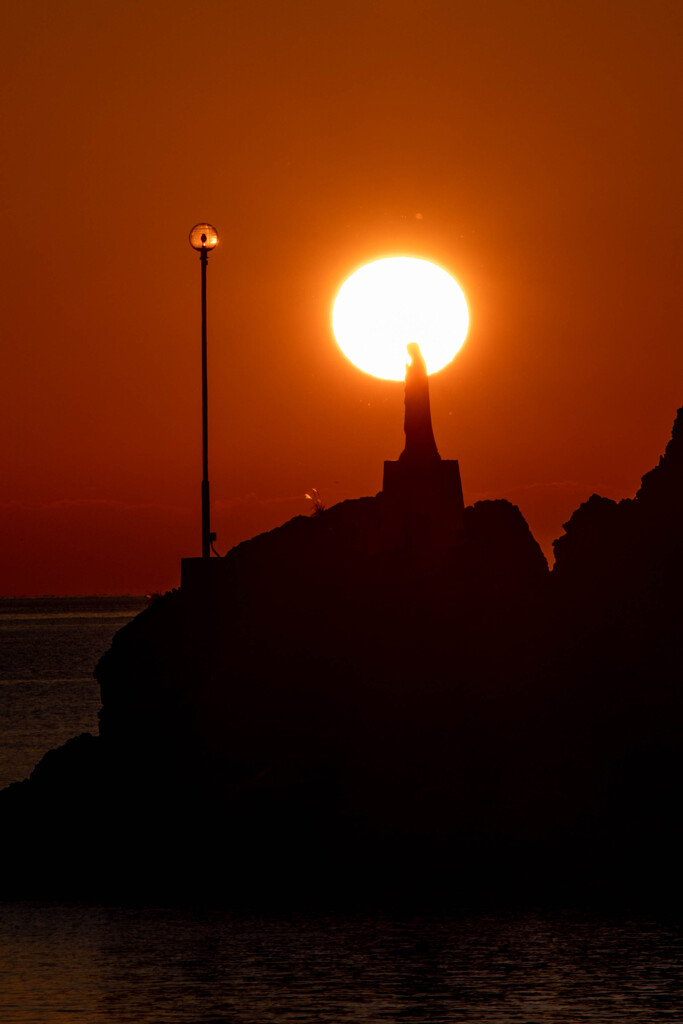 マリア像の夕陽