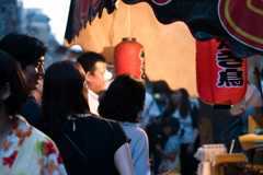 心浮かれる祭りの日の夕刻