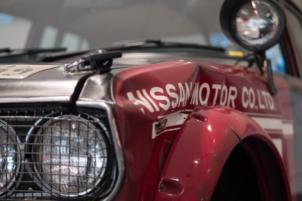 栄光の傷跡＠日産本社ショールーム