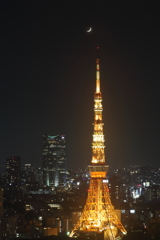 月と東京タワーと六本木ヒルズ
