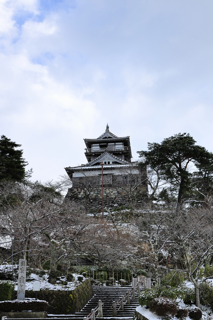 国寶　霞ヶ城　薄雪化粧