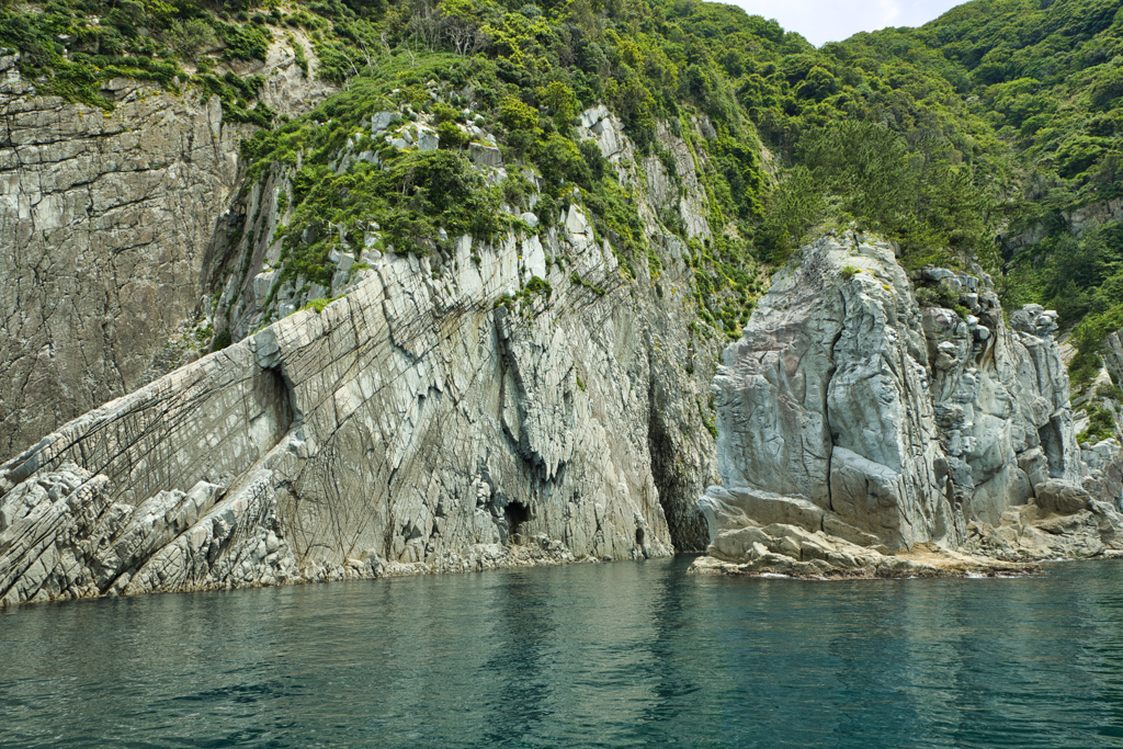 網掛け岩