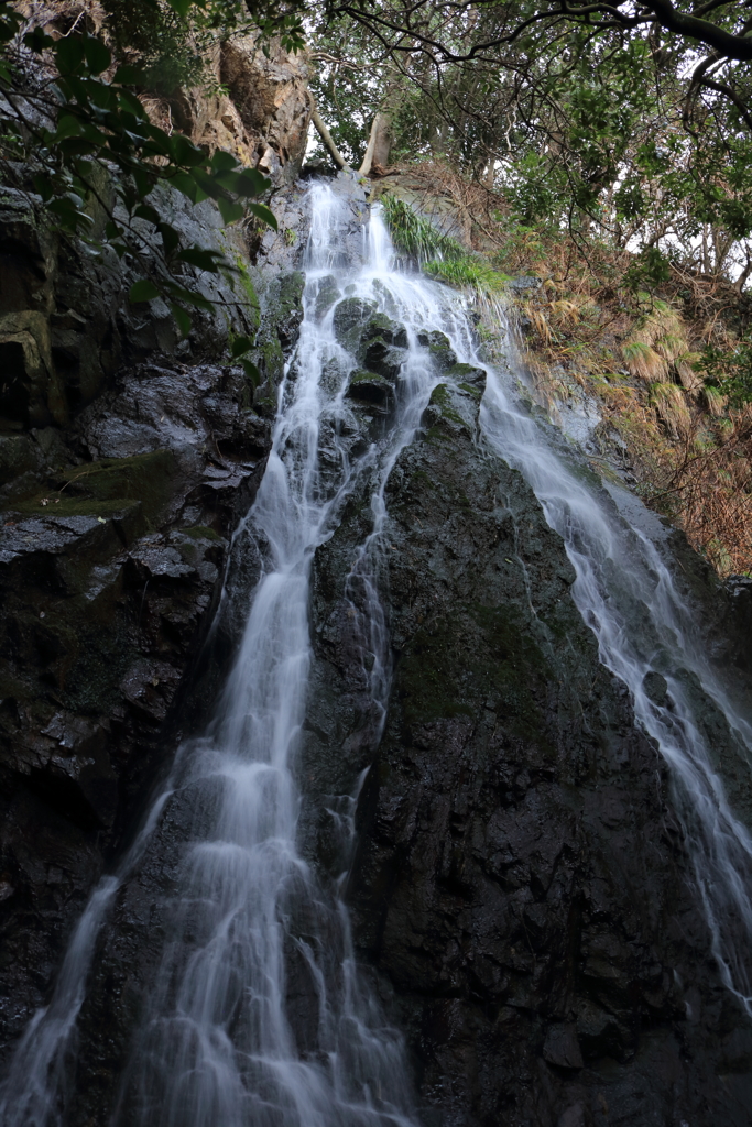 糸崎の無名滝