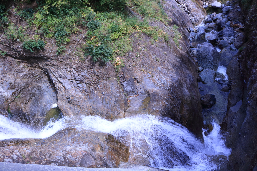 ふくべの大滝　下部から渓流へ