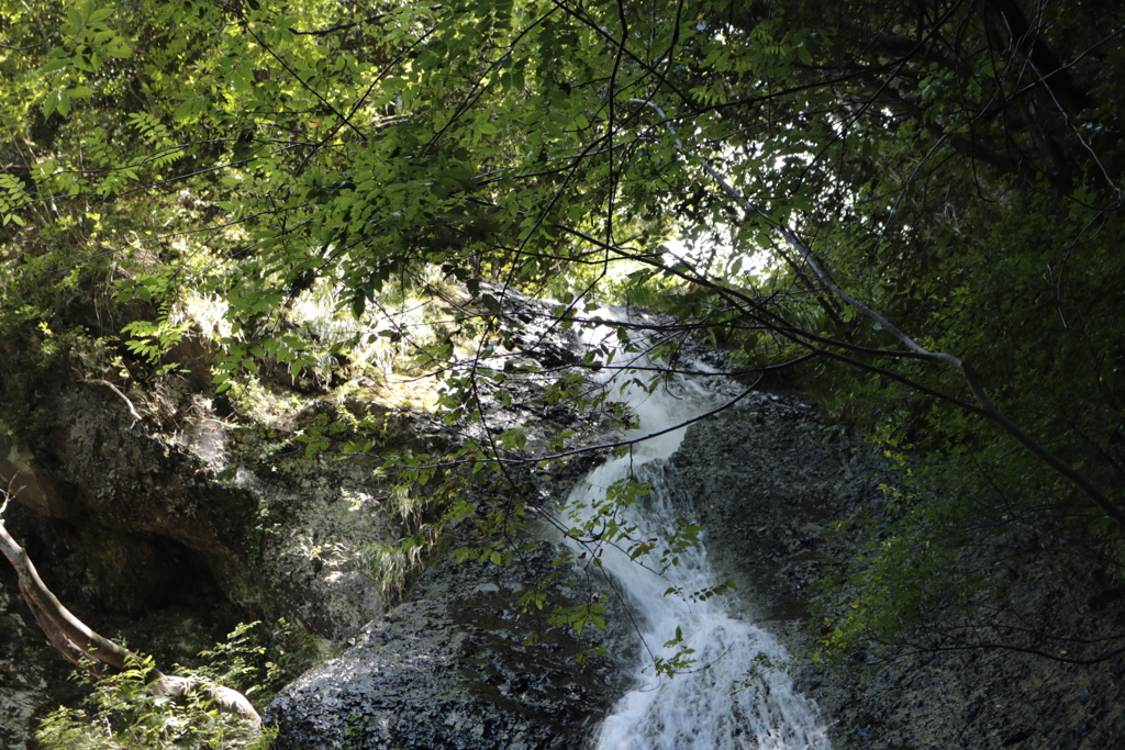 貧谷の滝　雄滝滝口