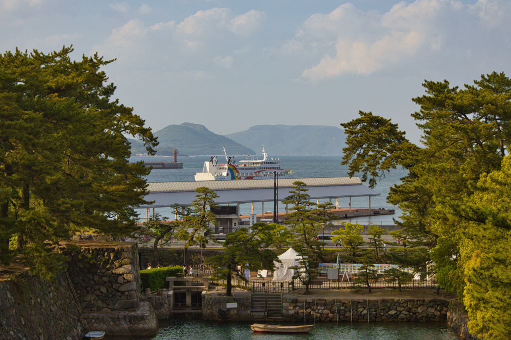 天守台より