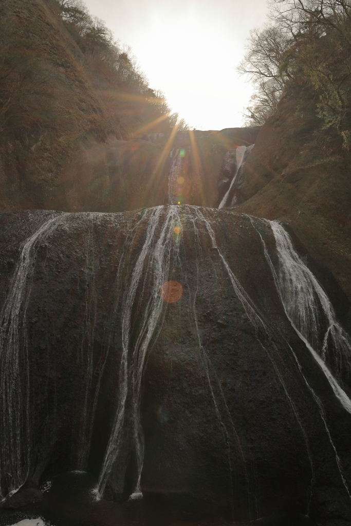 袋田の滝の朝陽