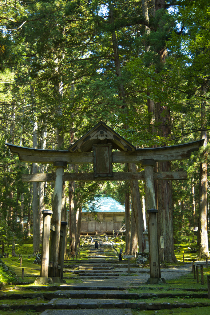 平泉寺 二の鳥居