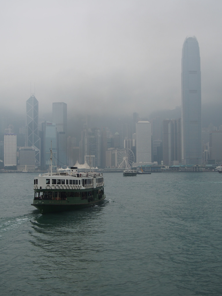 香港03