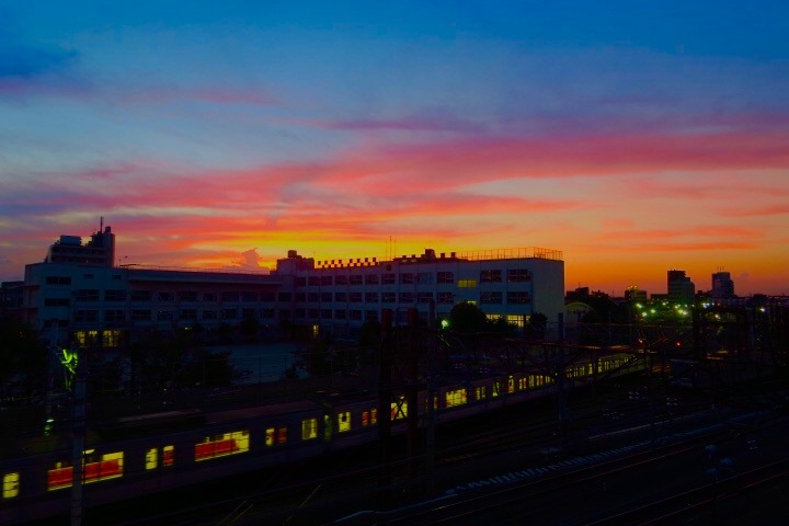 夕暮れの東武伊勢崎線