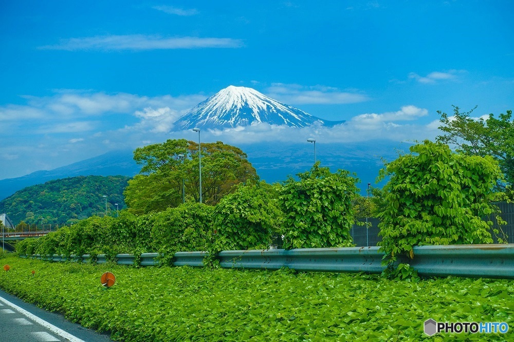 行列のできるGWの富士山