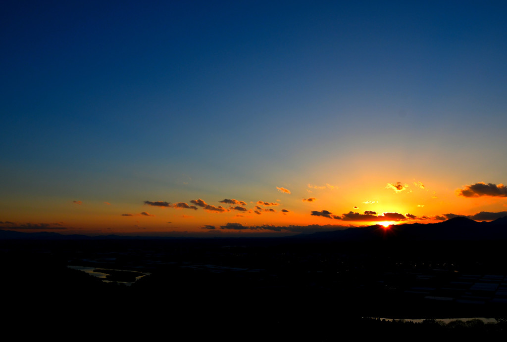 明日への夕暮れ