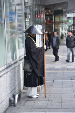 寒い日の博多駅