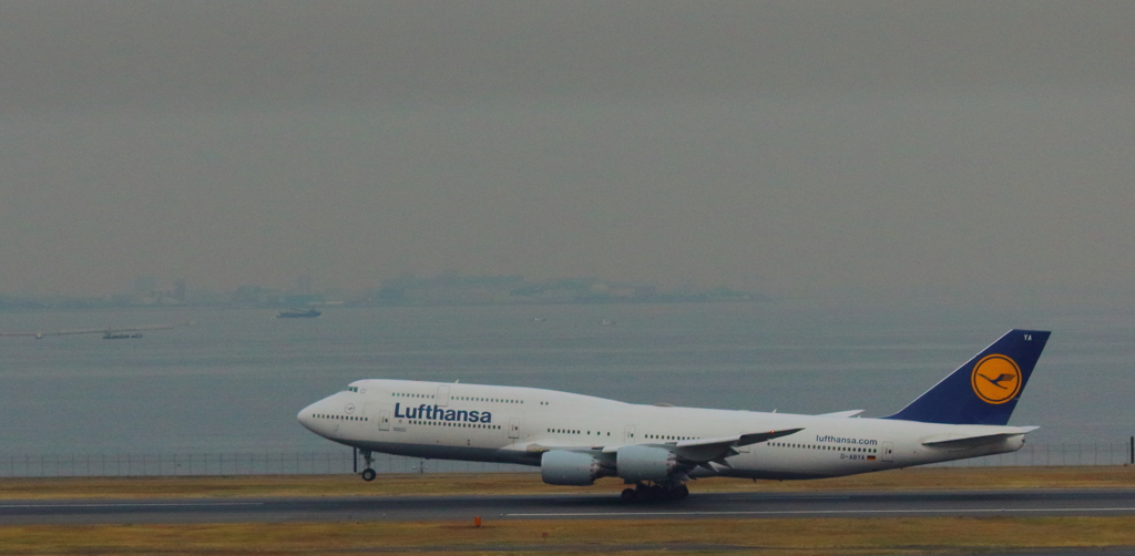 747