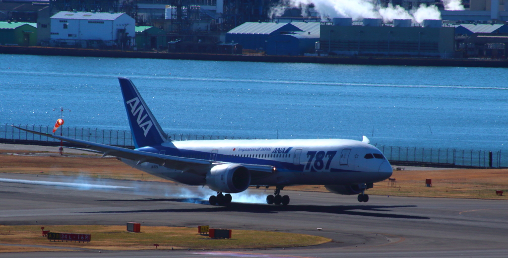 787くん