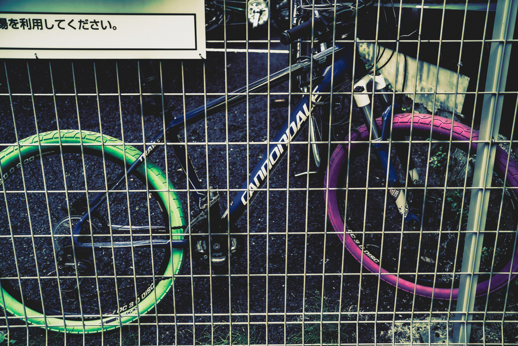 カラフルタイヤで目立ちたいやん