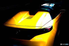 黄色いスポーツカー