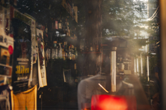 経年劣化が渋いBAR ③