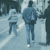 右端の男性の服のセンス良き