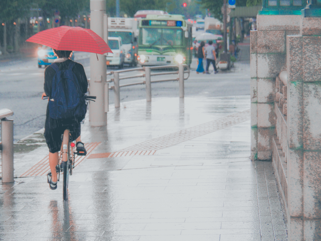 雨の日の自転車