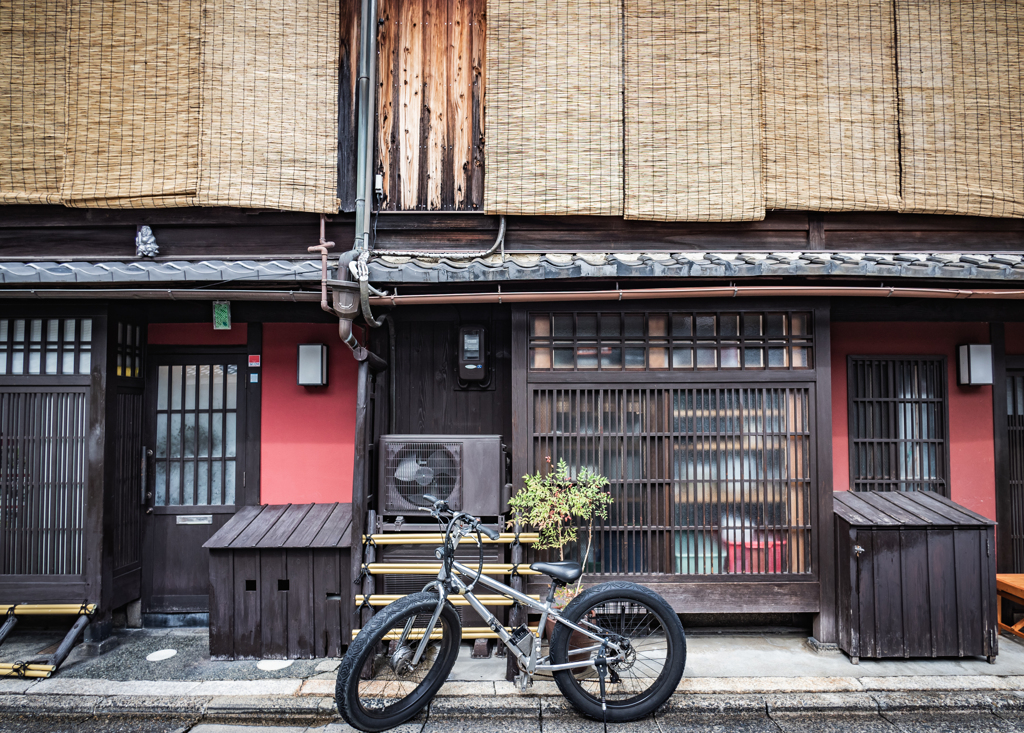 町家と自転車