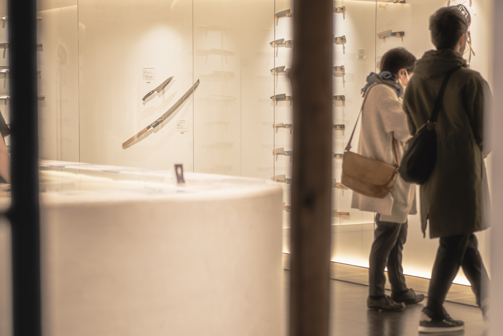 マグロ包丁買った帰りに職質受けたら捕まりそう