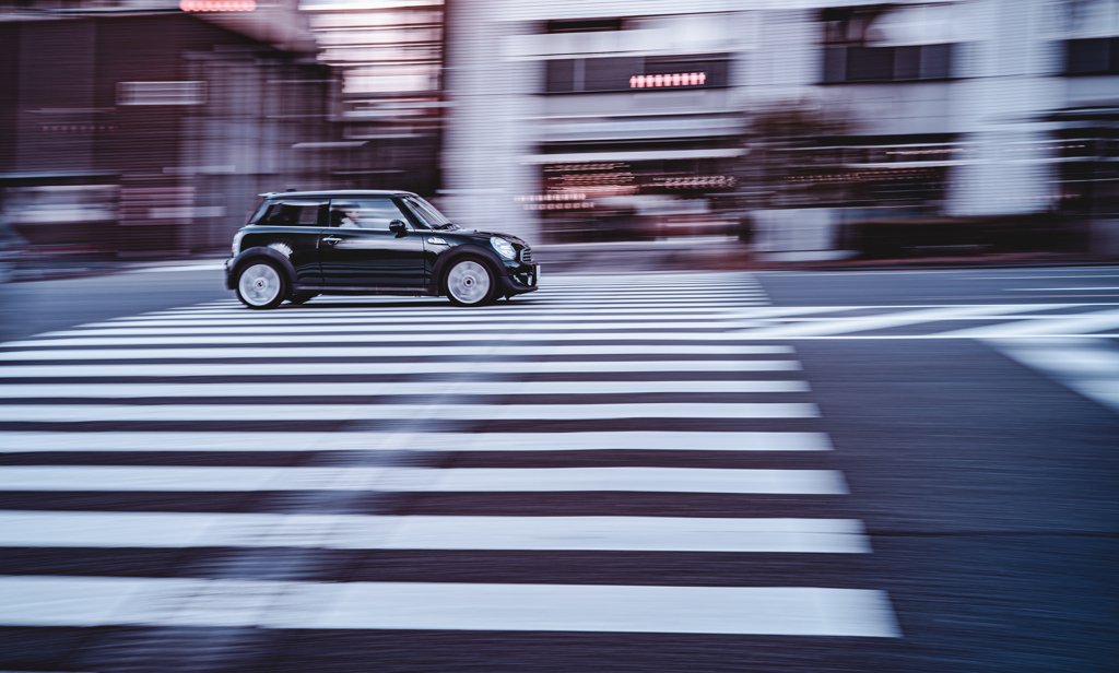 ミニクーパー見に来ーさー